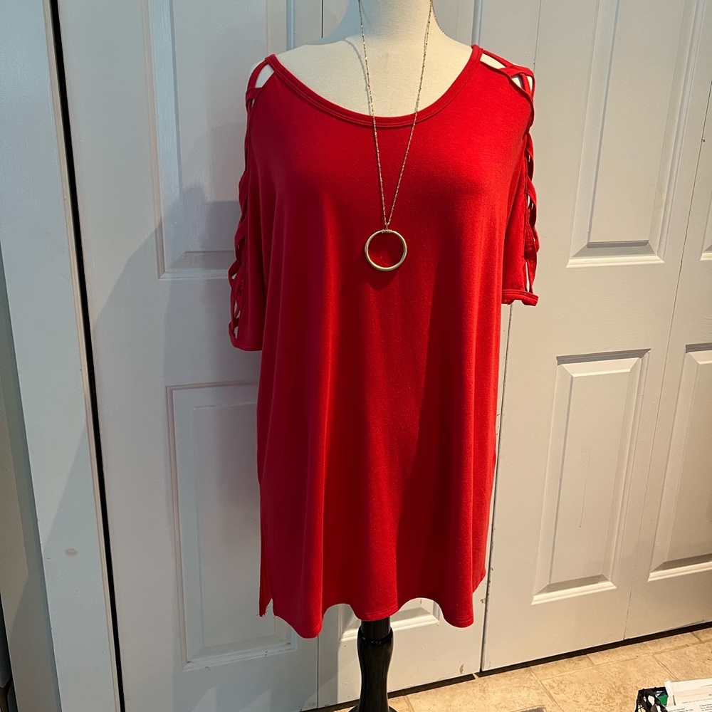 Wonens new Tunic Top size 1x ,Red or White